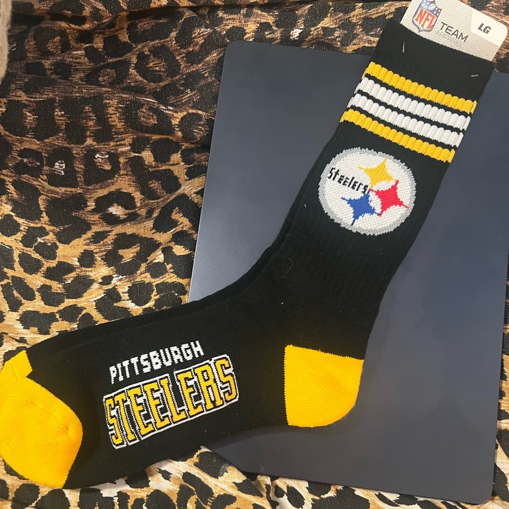 Pittsburgh Steelers Men’s socks Large
